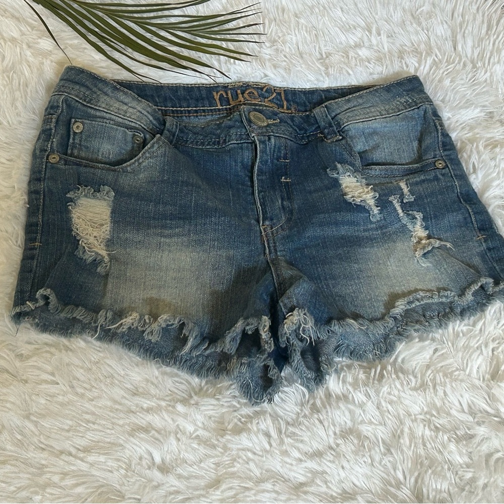 Rue 21 distressed Jean shorts blue denim cutt-off